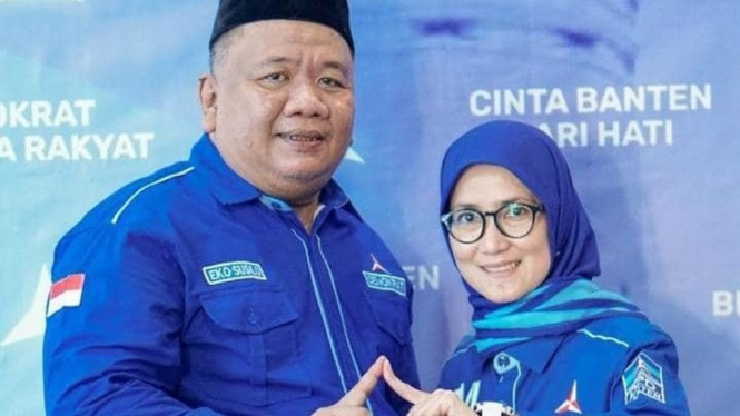 Sekjen Demokrat Banten Eko Susilo (Kiri)