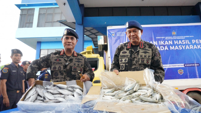 Pengamanan 4 ton ikan hasil impor ilegal