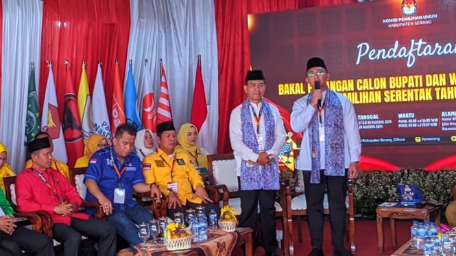 Andika Hazrumy dan Nanang Supriatna