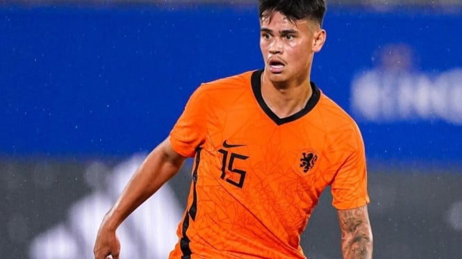 Mees Hilgers saat membela Timnas Belanda U-21