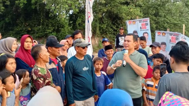 Emak-emak Kota Serang curhat ke Budi Rustandi