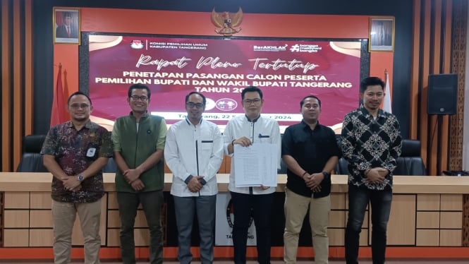 KPU Kabupaten Tangerang tunjukan berkas penetapan