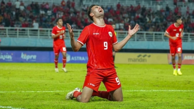 Striker Timnas Indonesia U-20, Jens Raven