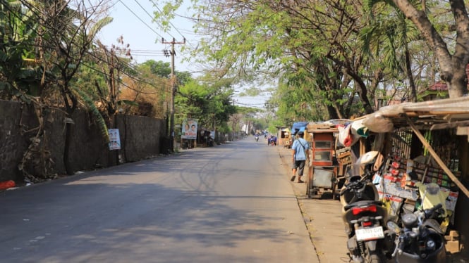 Jalur lintasan di TPA Rawa Kucing, Tangerang