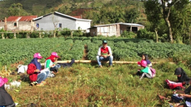 Sang Pendidik Anak Petani