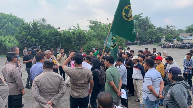 Mahasiswa Tuntut Netralitas Polda Banten