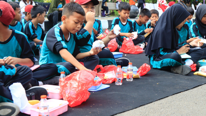 Anak-anak Tangerang Ikuti Peringatan Harkannas