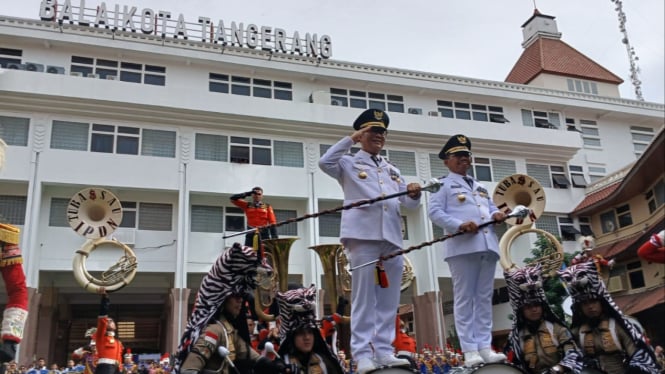 Wali dan Wakil Wali Kota Tangerang tiba di Puspemkot