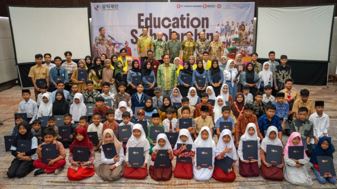 Pelajar Dapat Beasiswa dari PT Dongsuh Indonesia.