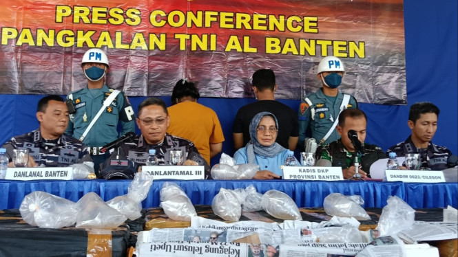 Danlantamal III, Marsma Uki Prasetya, Tunjukkan Benur Ilegal.