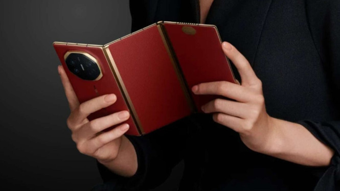 Huawei Mate XT