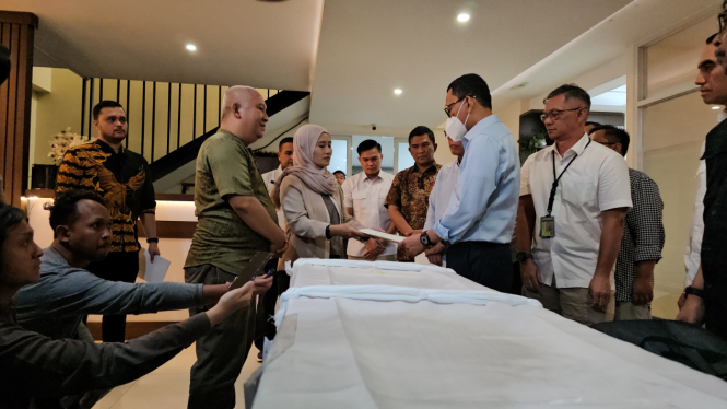 Penyerahan dokumen jenazah pmi