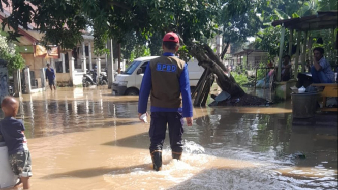Banjir Tangerang akibat luapan Sungai Cisadane