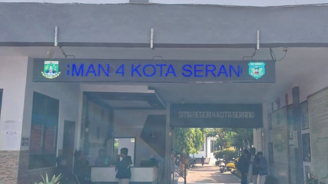 Gedung SMAN 4 Kota Serang