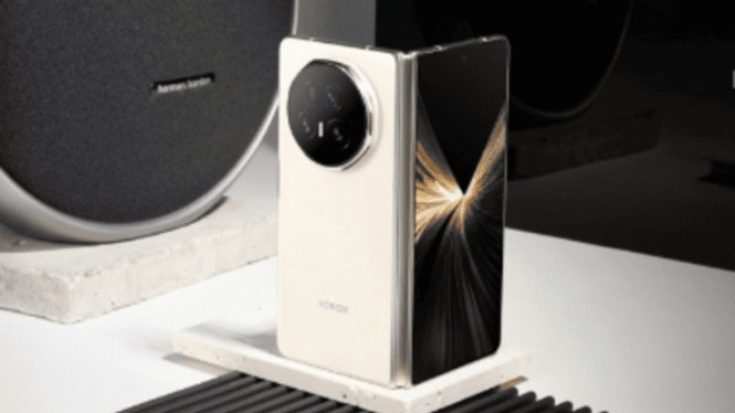 Honor Magic V5