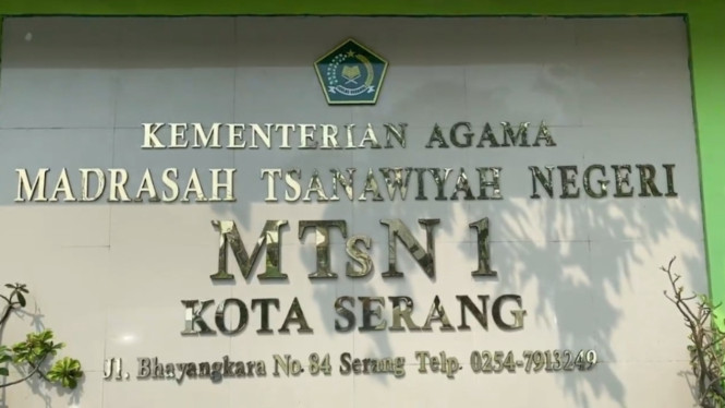 Guru honorer MTsN 1 Kota Serang