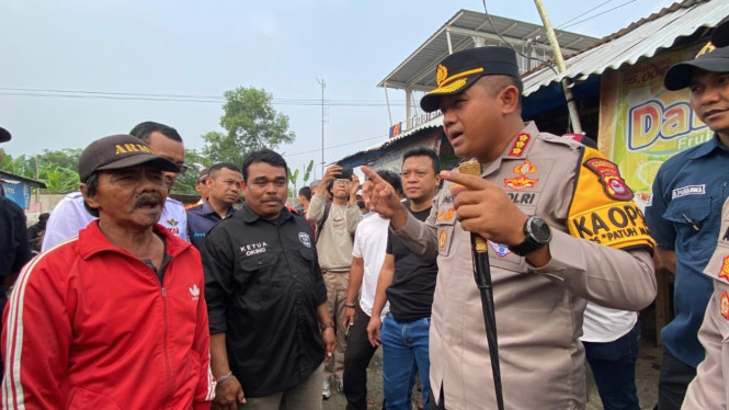 Kapolresta Tangerang temui opang di Stasiun Tigaraksa