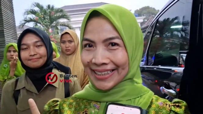 Bupati Serang Ratu Rachmatuzakiyah