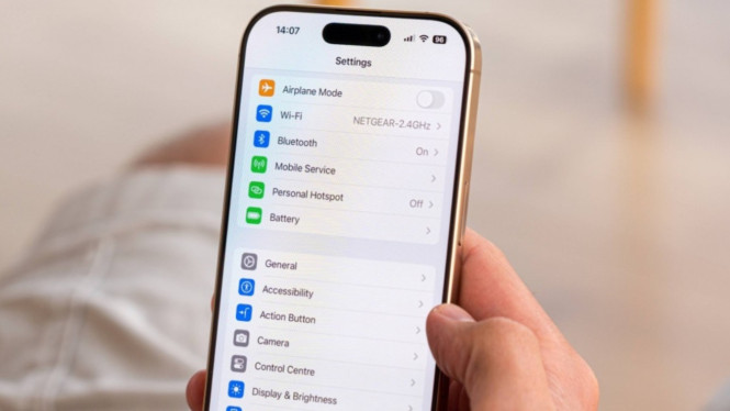 iPhone 17