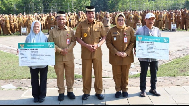 Pemkab Tangerang bersama perserta KIS dalam program MMR Gemilang