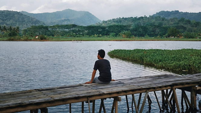 Pemandangan Situ Rawa Arum, Cilegon, Banten.