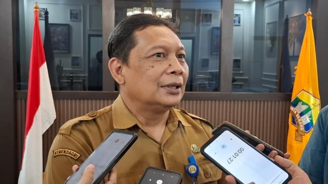 Sekertaris Disnakertrans Kota Serang