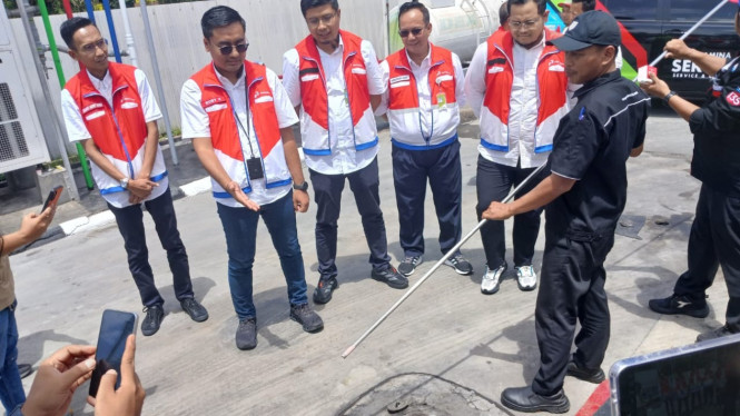 proses uji tangki timbun bbm di Tangerang
