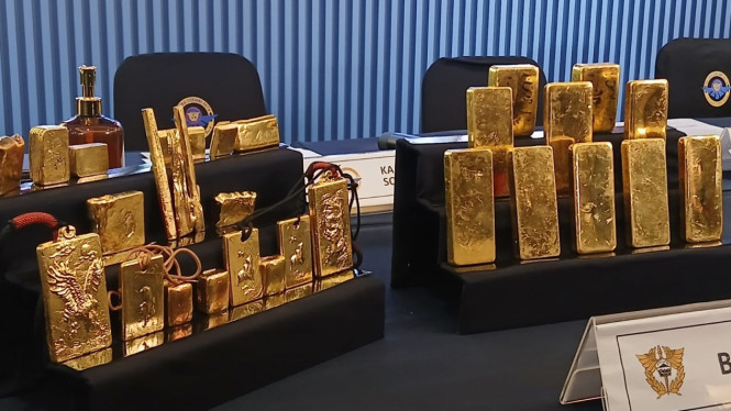 Barang bukti emas yang diamankan bea cukai bandara soetta
