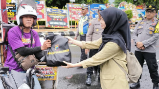 Menjelang Ramadan, Polres Purbalingga dan Mahasiswa Unperba Gelar Bakti Sosial