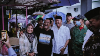 Kunjungan Bupati dan Wakil Bupati Banyumas ke Bazar Ramadan Aspikmas Sumpiuh