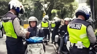 Aturan Tilang Mulai April 2025! STNK Mati 2 Tahun Tanpa Perpanjangan akan Dihapus dari Sistem Registrasi Kepolisian