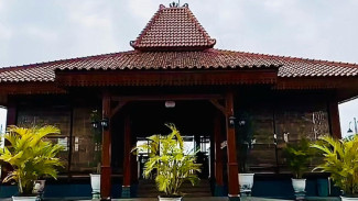 Omah Wied: Hidden Gem di Banyumas, Tempat Estetik dengan Pemandangan Gunung Slamet dan Citylight yang Menawan!