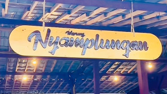 Warung Nyamplungan 2: Tempat Makan dengan View Sawah dan Gunung di Purwokerto, Cocok Buat Healing!