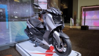 Yamaha XMAX 2025 Resmi Meluncur di Thailand, Tawarkan Teknologi TFT Canggih dan Harga Turun Drastis!