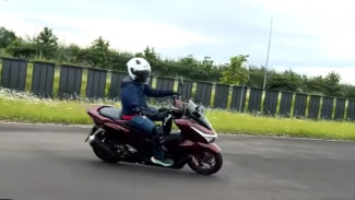 Sering Touring? Ini 5 Motor Matic Mesin Bandel yang Siap Tempur Tanpa Rewel di Jalan Jauh!