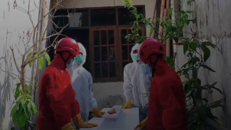 Evakuasi Mayat di Perumahan Daerah Purwokerto, Warga Mencium Aroma Menyengat