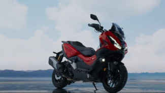Honda ADV 350 2025 Menghadirkan Pembaruan Menarik, Apakah Skutik Ini Bisa Mengalahkan Kompetitor? Yuk, Kita Bahas!