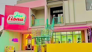 Jus Nona! Juice Bar Retro Gemas yang Wajib Masuk List Tempat Nongkrong di Purwokerto
