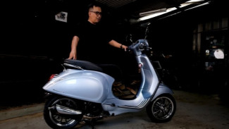 Tertarik Koleksi Vespa Primavera Sean Wotherspoon? Ini Fakta Menarik dan Harga yang Bikin Terkejut!