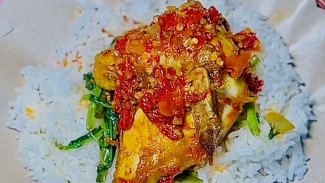 Waroeng Ayam Abang Jilid 2! Kuliner Malam Purwokerto Bikin Nagih, Ayam Juicy Sambel Merahnya Gak Ada Lawan