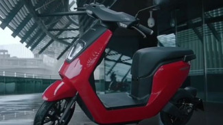 Bosan Isi Bensin? Honda V-Go Buktikan Skutik Listrik Bisa Keren, Murah, dan Praktis Buat Aktivitas Harian!