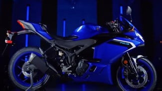 Kece dan Gahar! Ini Dia Yamaha R25 2025, Motor 250cc dengan Performa Terbaik dan Fitur Canggih yang Bikin Terpukau!