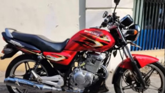 Tak Hanya Irit, Suzuki Thunder 125 Punya Mesin Tangguh dan Posisi Berkendara Nyaman untuk Perjalanan Jauh!