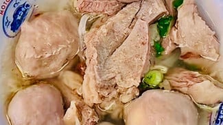 Bakso Pinggir Jalan Rasa Bintang Lima! Bakso Upin Ipin di Simpang Becak, Seger & Nikmat Bikin Balik Lagi!