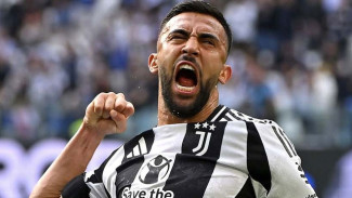 Diwarnai Kartu Merah Kenan Yildiz, Juventus Bekuk Monza 2-0