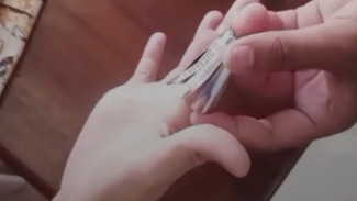 Spuit Kue Masuk Jari Seorang Warga Di Purwokerto Hingga Tak Bisa Lepas, Damkar Banyumas Bertindak