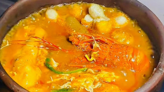 Seblak Makuta Bhumi Purwokerto! Topping Lobster dan Rajungan, Sensasi Mewah Harga Merakyat!