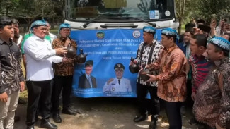 Ekspor Gula Kelapa Kristal 18,5 Ton dari Cilongok Banyumas ke Hungaria