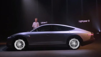 Lightyear 0: Mobil Listrik Tenaga Surya Pertama di Dunia, Lebih Canggih dari Tesla, Harga Setara Rumah!