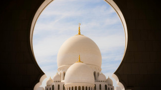 Agama dan Media Massa: Dampak Terhadap Pembentukan Moral dan Kepribadian Masyarakat